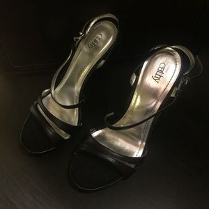 Cathy strapped sandals size 8